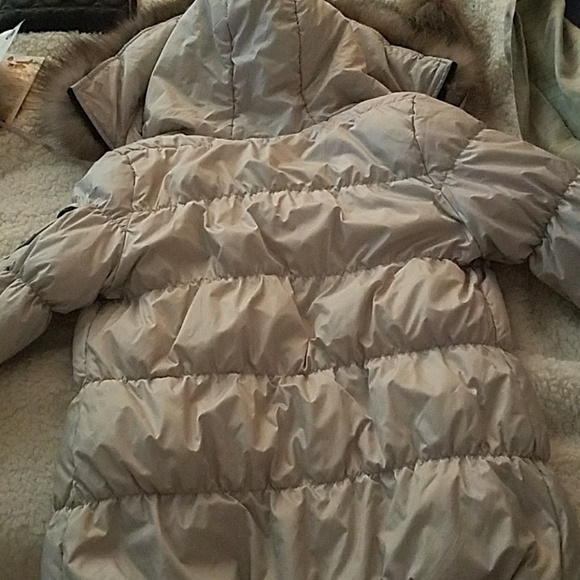 Kokomandy Down Jacket - Picture 6 of 7